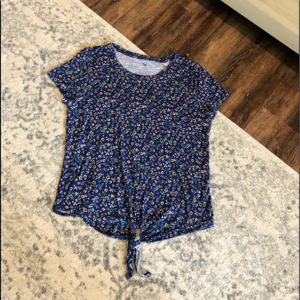 Front tie t-shirt 👚